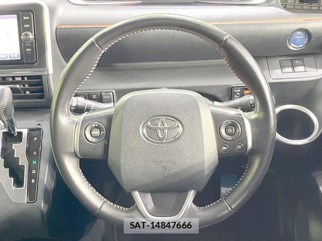 Toyota SIENTA 2016-12 8210213-11