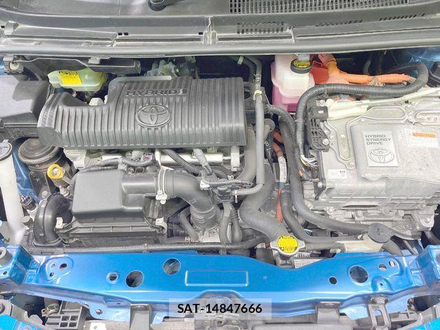 Toyota SIENTA 2016-12 8210213-17