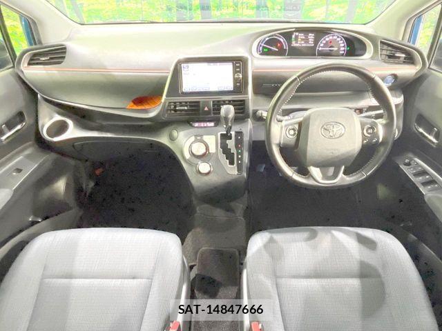 Toyota SIENTA 2016-12 8210213-1