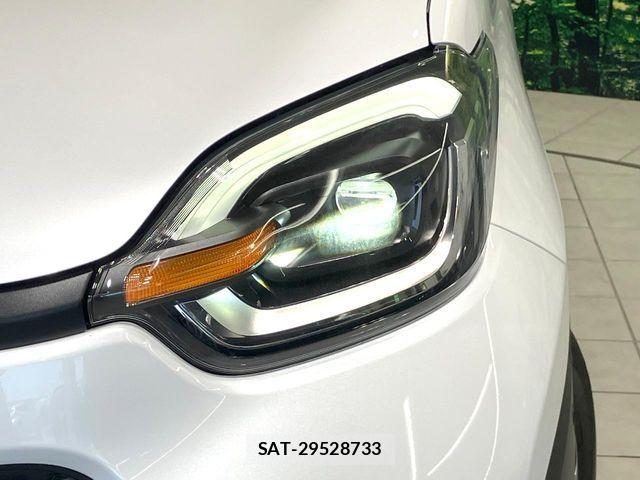 Toyota SIENTA 2026-04 8210183-13