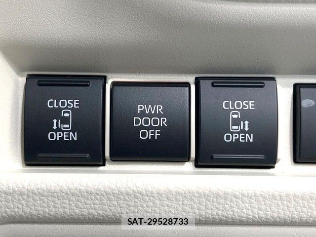 Toyota SIENTA 2026-04 8210183-4