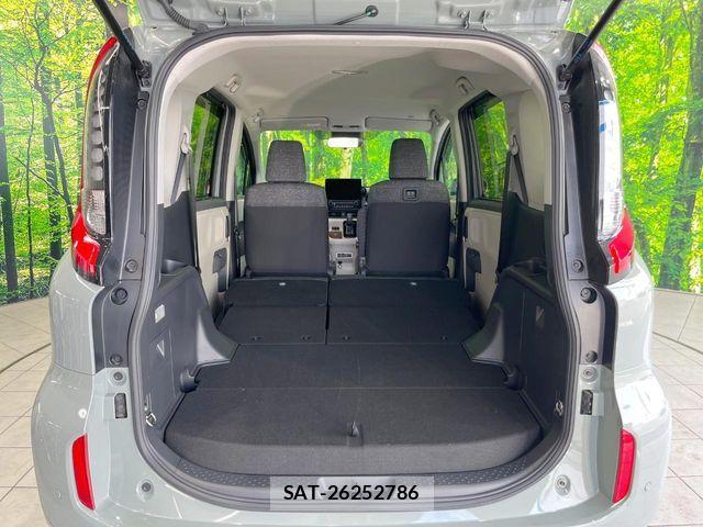 Toyota SIENTA 2024-03 8210193-9