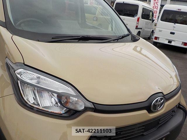 Toyota SIENTA 2023-07 8210200-27