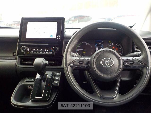 Toyota SIENTA 2023-07 8210200-8