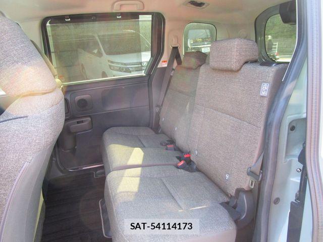 Toyota SIENTA 2023-01 8210194-12