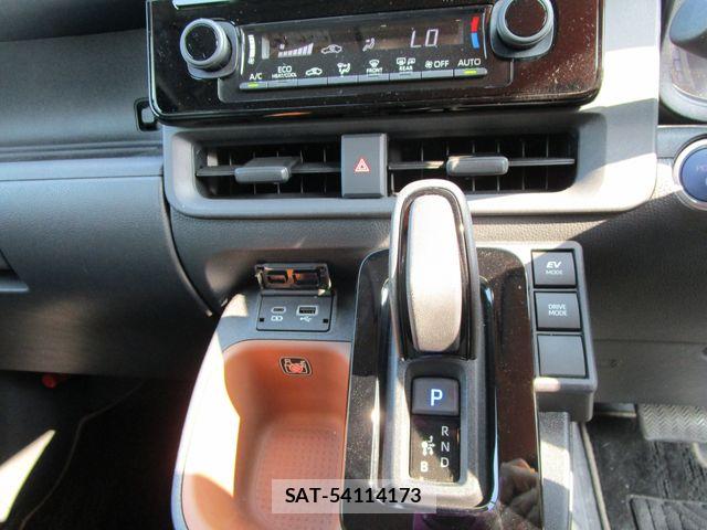 Toyota SIENTA 2023-01 8210194-21