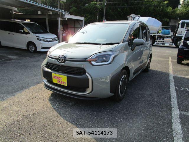 Toyota SIENTA 2023-01 8210194-3
