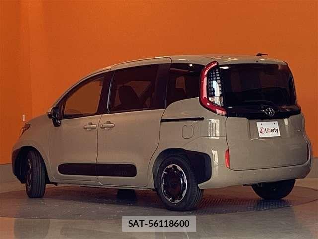 Toyota SIENTA 2026-05 8210181-16