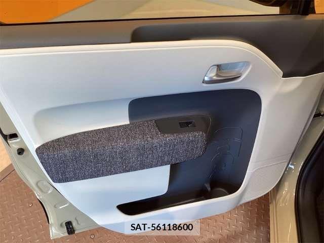 Toyota SIENTA 2026-05 8210181-18