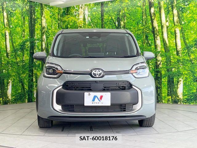 Toyota SIENTA 2023-05 8210188-13