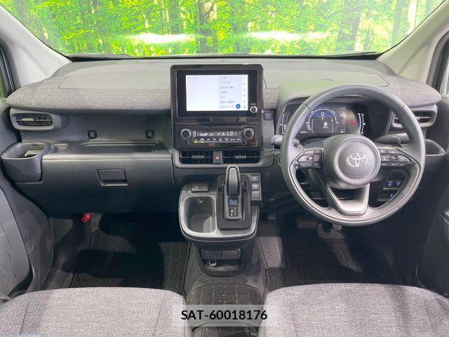 Toyota SIENTA 2023-05 8210188-1