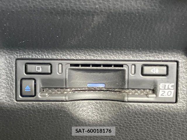 Toyota SIENTA 2023-05 8210188-5