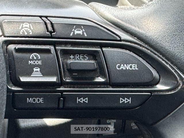 Toyota SIENTA 2022-09 8210197-15