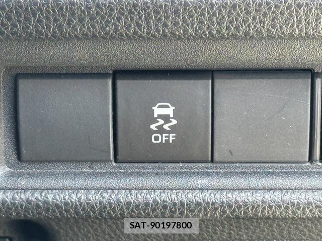 Toyota SIENTA 2022-09 8210197-24