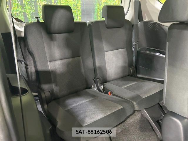 Toyota SIENTA 2018-09 8210198-9