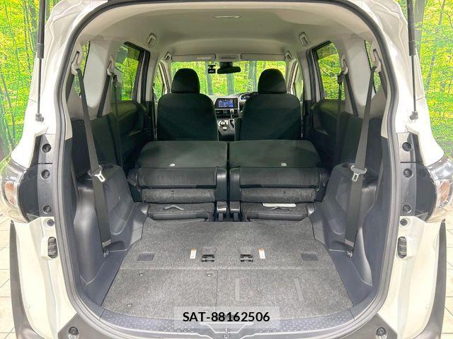 Toyota SIENTA 2018-09 8210198-10