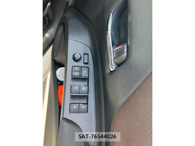 Toyota SIENTA 2019-04 8210202-9