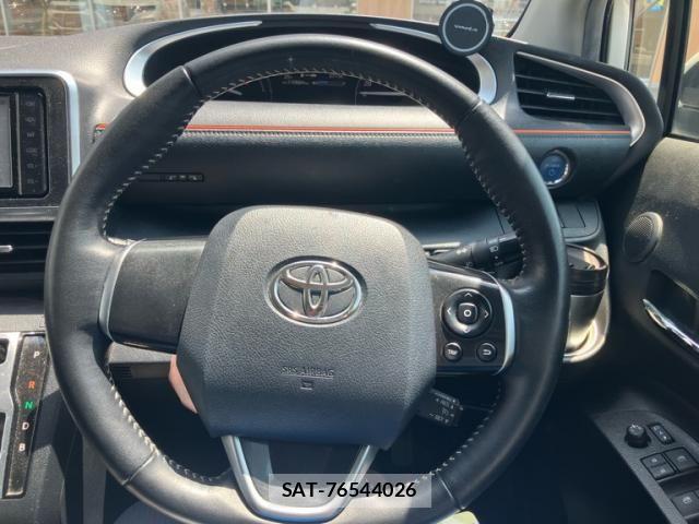 Toyota SIENTA 2019-04 8210202-21