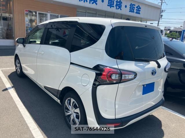 Toyota SIENTA 2019-04 8210202-3
