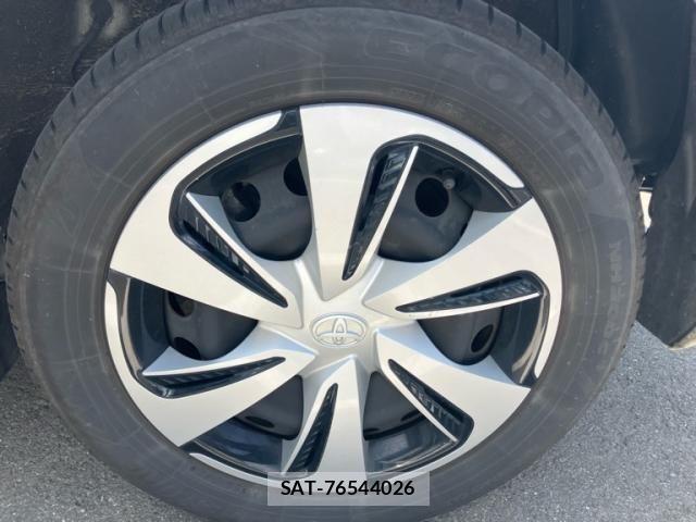 Toyota SIENTA 2019-04 8210202-4