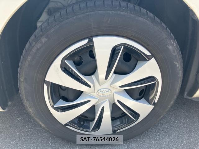 Toyota SIENTA 2019-04 8210202-5