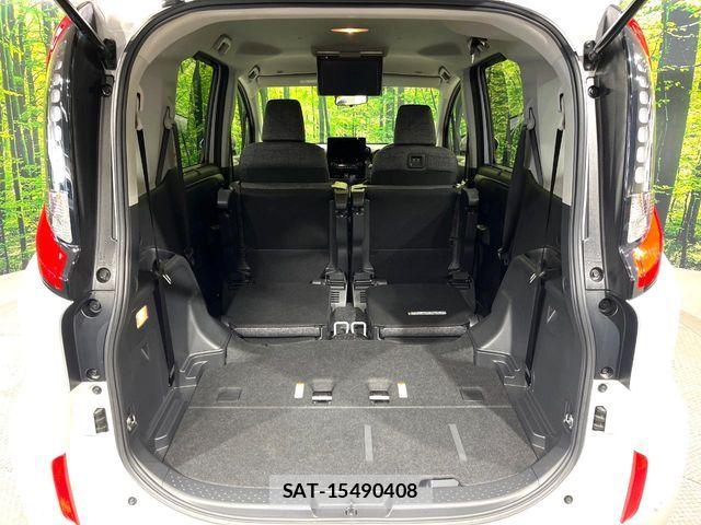 Toyota SIENTA 2025-04 8210185-10