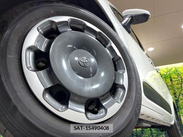 Toyota SIENTA 2025-04 8210185-12
