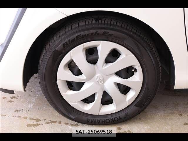 Toyota SIENTA 2015-08 8210212-13