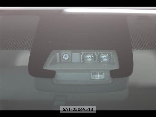 Toyota SIENTA 2015-08 8210212-4