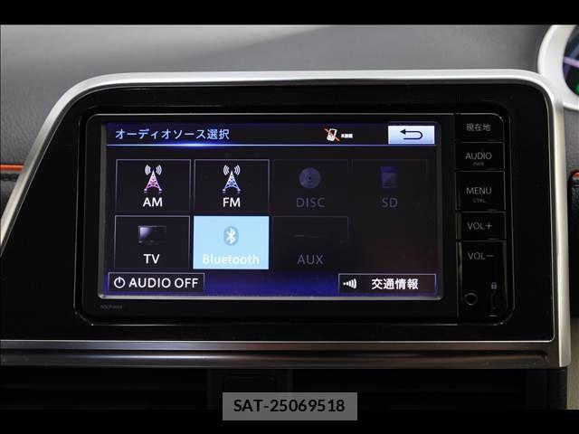 Toyota SIENTA 2015-08 8210212-5