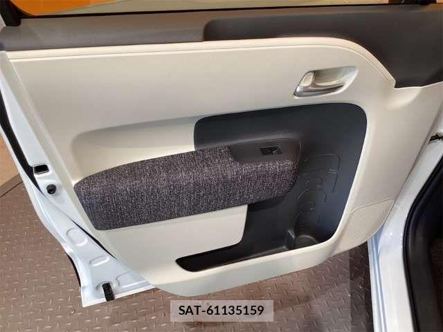 Toyota SIENTA 2026-04 8210180-18