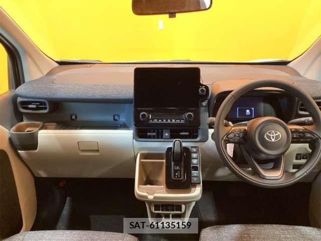 Toyota SIENTA 2026-04 8210180-1