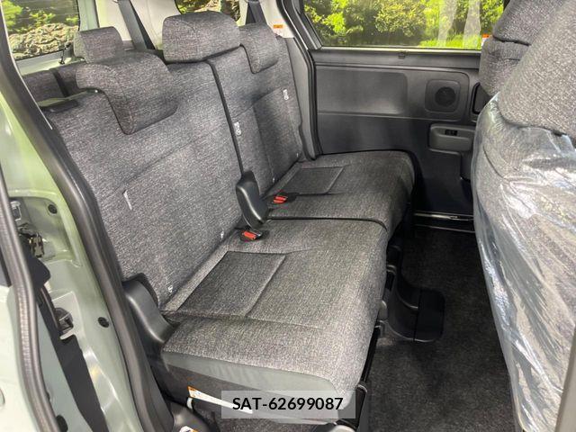 Toyota SIENTA 2026-06 8210179-9