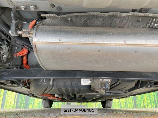 Toyota SIENTA 2024-07 8231769-18