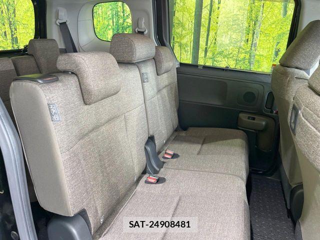 Toyota SIENTA 2024-07 8231769-8