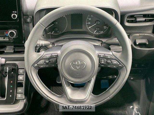Toyota SIENTA 2026-06 8231767-10
