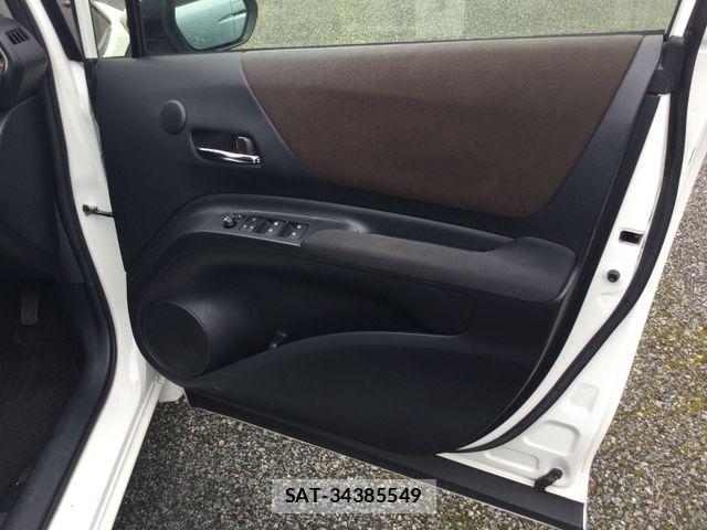 Toyota SIENTA 2018-12 8231771-18