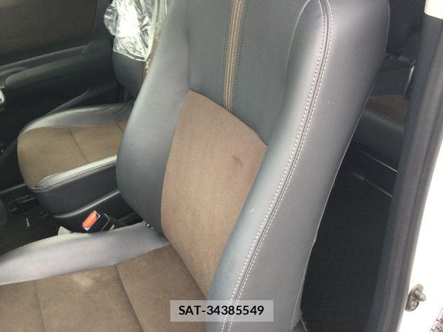 Toyota SIENTA 2018-12 8231771-8