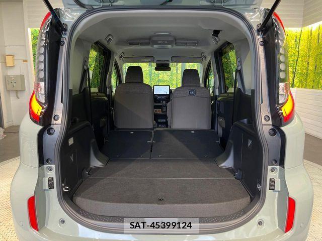 Toyota SIENTA 2023-12 8231770-9