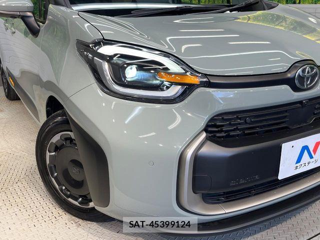 Toyota SIENTA 2023-12 8231770-11