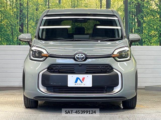 Toyota SIENTA 2023-12 8231770-13