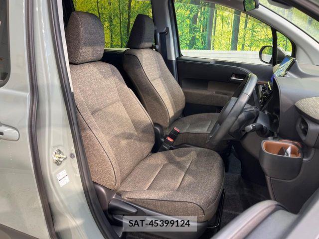 Toyota SIENTA 2023-12 8231770-7