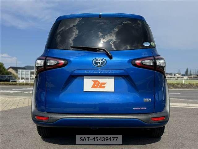 Toyota SIENTA 2015-12 8231775-13