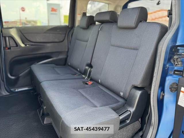 Toyota SIENTA 2015-12 8231775-17