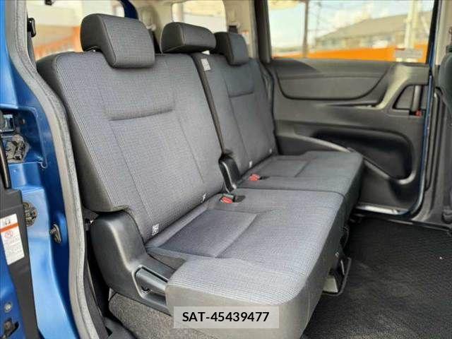 Toyota SIENTA 2015-12 8231775-18