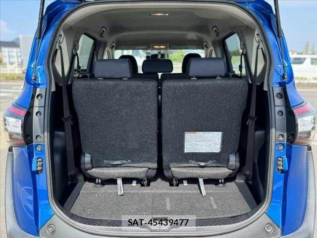 Toyota SIENTA 2015-12 8231775-19