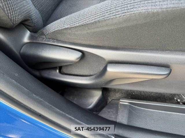 Toyota SIENTA 2015-12 8231775-29