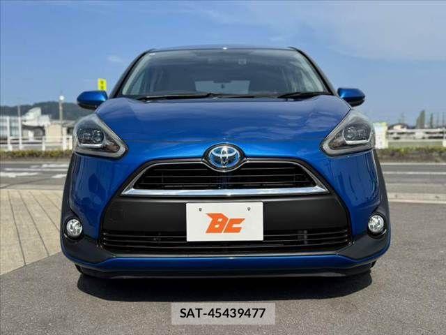 Toyota SIENTA 2015-12 8231775-8