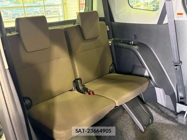 Toyota SIENTA 2026-04 8246693-6
