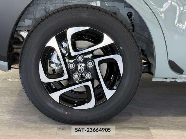 Toyota SIENTA 2026-04 8246693-11